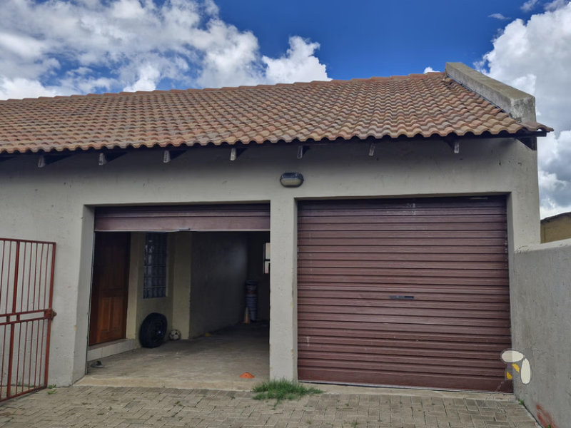 Embalenhle house for sale, two houses for one price, investment property, dual living, rental income, Embalenhle Ext 12, four bedroom