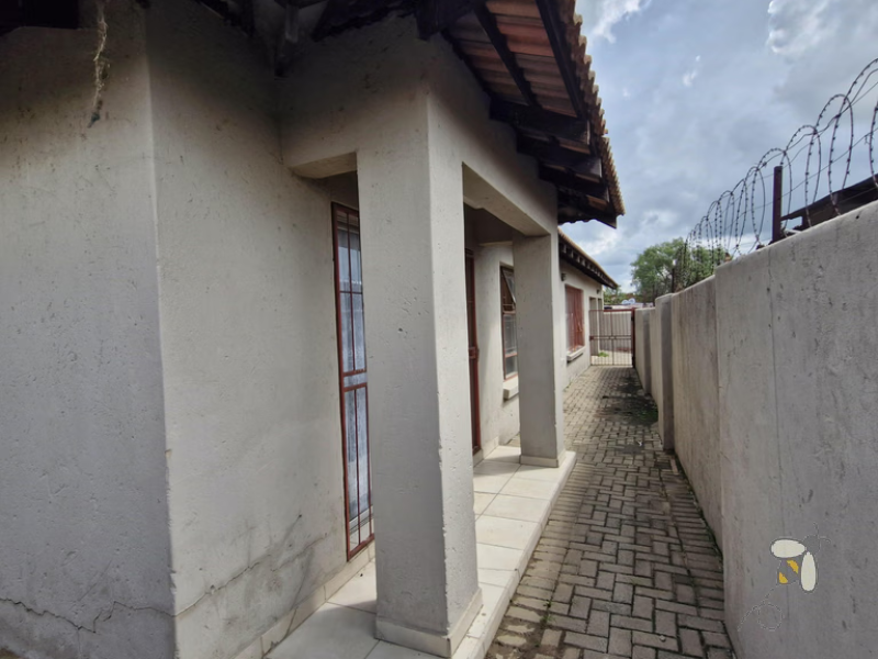 Embalenhle house for sale, two houses for one price, investment property, dual living, rental income, Embalenhle Ext 12, four bedroom