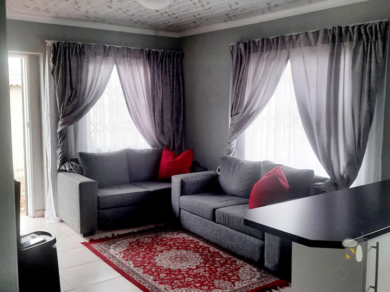 Secunda, house for sale, 3 bedroom home, cozy, modern kitchen, open plan, built-in cupboards, affordable