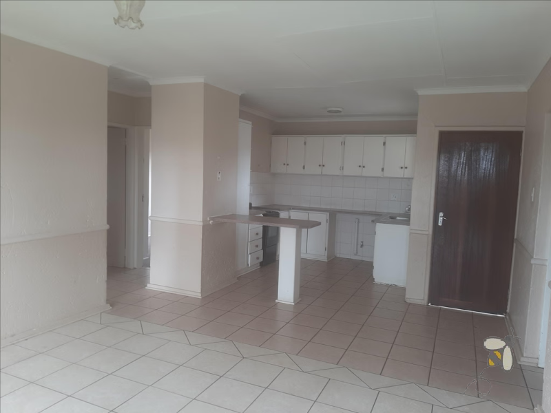 Secunda, townhouse for sale, affordable 2 bedroom, lock-up garage, beautiful kitchen, open plan, first-time buyer, investment