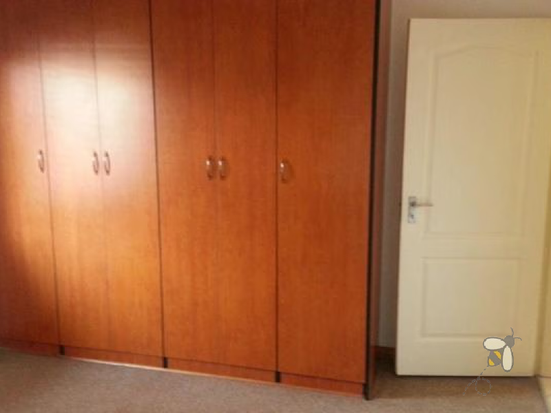 Ground floor flat, 2 bedroom apartment, classy, spacious, open-plan, cherry wood kitchen, Trellis security, easy access, retirees, investors