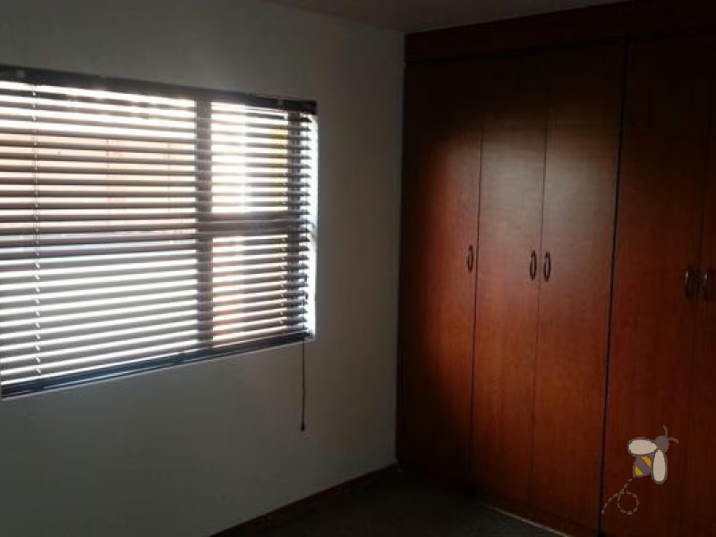 Ground floor flat, 2 bedroom apartment, classy, spacious, open-plan, cherry wood kitchen, Trellis security, easy access, retirees, investors