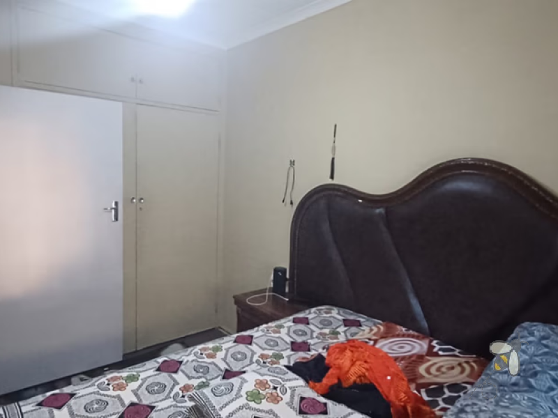 Secunda ground floor unit for sale, 2 bedroom unit, R699000 property, private courtyard, covered parking, secure complex, first-time buyer, investor, close to amenities.