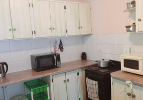 Secunda affordable townhouse for sale, 2 bedroom unit, R699000 property, lock-up garage, beautiful kitchen, first-time buyer, investor, young couple, full bathroom, low levy.