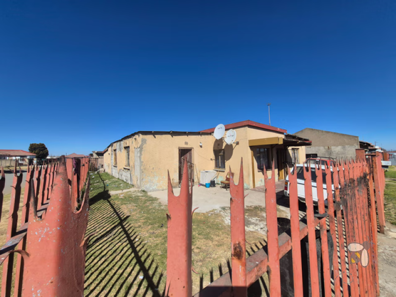 fixer upper, house for sale, renovation project, cash buyers, investor opportunity, Embalenhle property, TLC