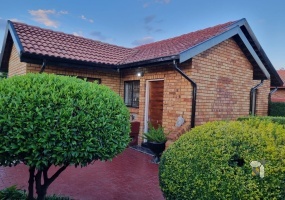 3 bedroom home, Spruitview, neat property, secure, double garage, paved yard, N3 access, convenient location, Johannesburg, for sale