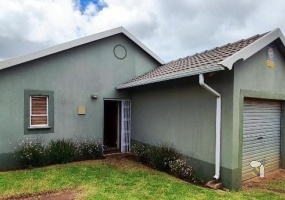 Salfin, Boksburg, 3 Bedroom, 2 Bathroom, Family Home, Garage, Carnival City, Investment, Commuter Location, R554