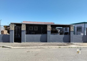 Strand apartment for sale, ground floor, 2-bedroom, secure living, R470 000, investment, furnished