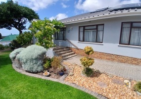 Stilbaai, Goukou River, Renovated Home, Four Bedroom, Solar Power, Inverter, Indoor Braai, Marble Countertops, R3995000
