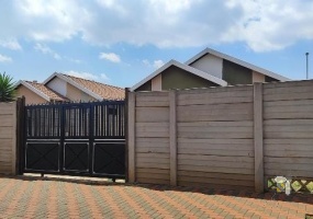 Sky City, Johannesburg, Secure Estate, Three Bedroom, Royal Schools, Sky City Mall, Fibre Ready, Family Home, R780000