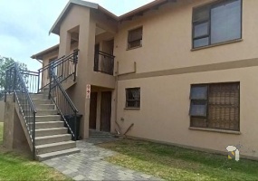 Boksburg, 2 Bedroom Apartment, Security Complex, Low Maintenance, Professionals, First Time Buyer, East Rand Living, Pets Allowed