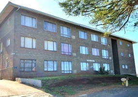 Port Shepstone, 3 Bedroom Apartment, Ocean Views, Modern Kitchen, Coastal Living, Security Complex, En-suite, Renovated