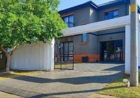 Albertsdal, East Rand, house for sale, security estate, 4 bedroom, family home, carport, electric fencing, R1450000