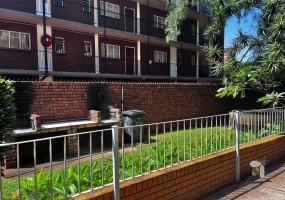 Pretoria North, Apartment, Flat, For Sale, Small, 2 Bedroom, R450,000, Investment