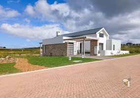 Stilbaai property, Fleur de Vie Estate, new home for sale, coastal living, secure estate, South Coast, investment property, retirement home, holiday home, no transfer duty, pet friendly.