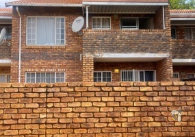 Clarina Akasia, Apartment, For Sale, Property, R 550 000, 2 Bedroom, Scenic View, Free Parking