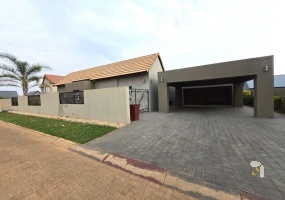 Leloko, House, For Sale, Property, R 2 393 000, 3 Bedroom, Wildlife Estate, Dam Access