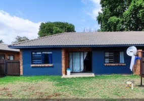 Comet, Boksburg, East Rand, 3 Bedroom Townhouse, Secure Complex, Investment, Propertyhive, Green Reef Village