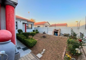 Rethabile Gardens, Polokwane, For Sale, 3 Bedroom House, Modern, Secure, Double Garage, Family Home