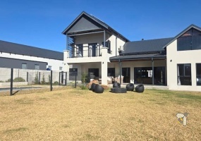Hartbeespoort, house for sale, 5 bedroom, family home, secure estate, open-plan, pool, double garage, R 4950000.