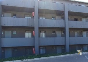 Fleurhof property, 2 bedroom apartment, Fleurhof real estate, apartment for sale, roodepoort housing, pinnacle college nearby.