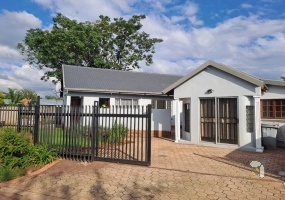 Daspoort rental, 1 bedroom apartment, Pretoria property, secure living, lock-up-and-go, modern apartment Daspoort, residential rental.