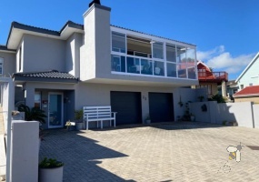 23 Grandiceps, Dana Bay, Western Cape 6510, 7 Bedrooms Bedrooms, 0 ,4 BathroomsBathrooms,House,For Sale,Grandiceps,0,13186