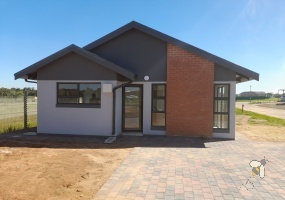 943 ROCK ASH st, Parkdene, Gauteng 1459, 3 Bedrooms Bedrooms, ,2 BathroomsBathrooms,House,For Sale,URBIKA ESTATE,ROCK ASH,10102