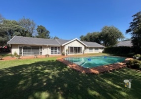 Larrendale, Gauteng 1540, 5 Bedrooms Bedrooms, 0 ,3 BathroomsBathrooms,House,For Sale,0,10281