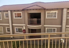 9th Rd, Rynfield, Gauteng, 2 Bedrooms Bedrooms, 0 ,1 BathroomBathrooms,Apartment,For Sale,9th,0,10419