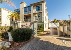 Hartenbos apartment for sale, 2-bedroom flat Hartenbos, ground floor apartment Mossel Bay, coastal property Hartenbos, property near Hartenbos beach, investment apartment Hartenbos, apartment with inverter