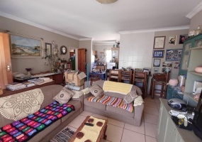 3-bedroom apartment Thabazimbi, secure property for sale, Thabazimbi real estate, retirement apartment Limpopo, family-friendly apartment Thabazimbi, apartment with inverter, affordable housing Thabazimbi, apartment with air conditioning, Thabazimbi complex living, garden route property Thabazimbi