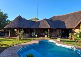 Thabazimbi property for sale, Marakele Eco Estate, bushveld homes, eco estate Thabazimbi, 6-bedroom house Thabazimbi, luxury home Limpopo, bushveld lifestyle, game estate property, Marakele lodge home, house with pool Thabazimbi
