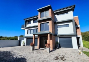 Dana Bay property for sale, beachfront house Dana Bay, Fisherman’s Village real estate, luxury home Western Cape, sea view house Dana Bay, 4-bedroom coastal home, private estate Mossel Bay, beach property South Africa, fynbos estate living