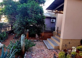 Klawer house for sale, Klawer property, home with garage Klawer, house with braai area Klawer, 3-bedroom home Klawer, Western Cape property, family home for sale Klawer