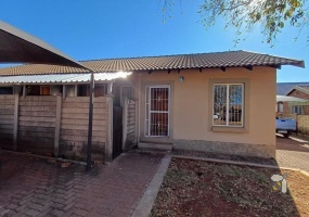 Thabazimbi apartment for sale, investment property Thabazimbi, secure complex Thabazimbi, 2 bedroom apartment Thabazimbi, property for sale in Thabazimbi, borehole water property Thabazimbi, low maintenance apartment Thabazimbi