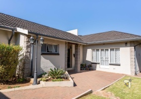 Springs house for sale, 5-bedroom home Springs, property with flatlet Springs, family house Springs, home with pool Springs