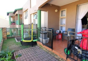 Winchester Hills townhouse, ground floor unit Johannesburg, 2-bedroom townhouse for sale, townhouse with garden Johannesburg South, affordable property Winchester Hills, sectional title unit Johannesburg, townhouse with patio, investment property Winchester Hills, townhouse near schools Johannesburg