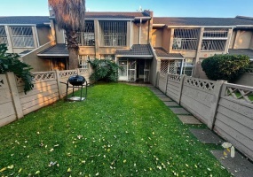 Villa Infanta Boksburg townhouse, 2-bedroom townhouse for sale Boksburg, modern townhouse Boksburg, townhouse near OR Tambo, lock-up-and-go Boksburg, townhouse with security, investment property Boksburg, starter home Boksburg