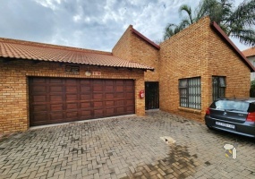 Alberton property for sale, New Redruth homes, cluster home Alberton, 3 bedroom house Alberton, modern family home Alberton, property with entertainment area Alberton, houses for sale New Redruth, Alberton real estate