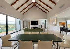 Renosterbos Estate house for sale, Mossel Bay luxury property, 4 bedroom house Renosterbos, ocean view home Mossel Bay, Outeniqua Mountain views, entertainer’s home with braai room, home automation CCTV, Victron solar 10kW, wheelchair-friendly lift, 3 garages, Renosterbos Eco-Estate Mossel Bay R9995000