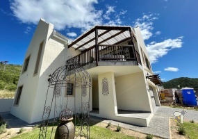 Vakansieplaas house for sale, 3 bedroom Cape Dutch home Mossel Bay, furnished house Muskels Bay, Vogelsang Landgoed, holiday home Mossel Bay, R3.8m Vakansieplaas