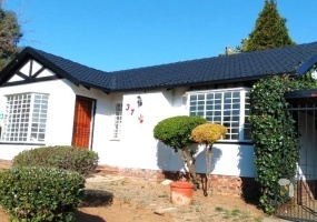 Ormonde cluster for sale, 3 bedroom cluster Ormonde Johannesburg, secure estate living Ormonde, family-friendly cluster JHB South, cluster with garden and patio Ormonde