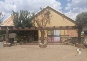 commercial property Brakpan, storage space Witpoort Estates, business property for sale Brakpan, workshop with parking, retail space Brakpan, warehouse to let Witpoort Estates