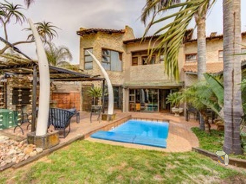 Sonneveld Brakpan, house for sale Sonneveld, solar home Brakpan, eco-friendly property East Rand, security estate Brakpan, home with flatlet, pool and jacuzzi house, JoJo tanks, Sunsynk inverter, solar geysers, low-maintenance face brick, family home Sonneveld