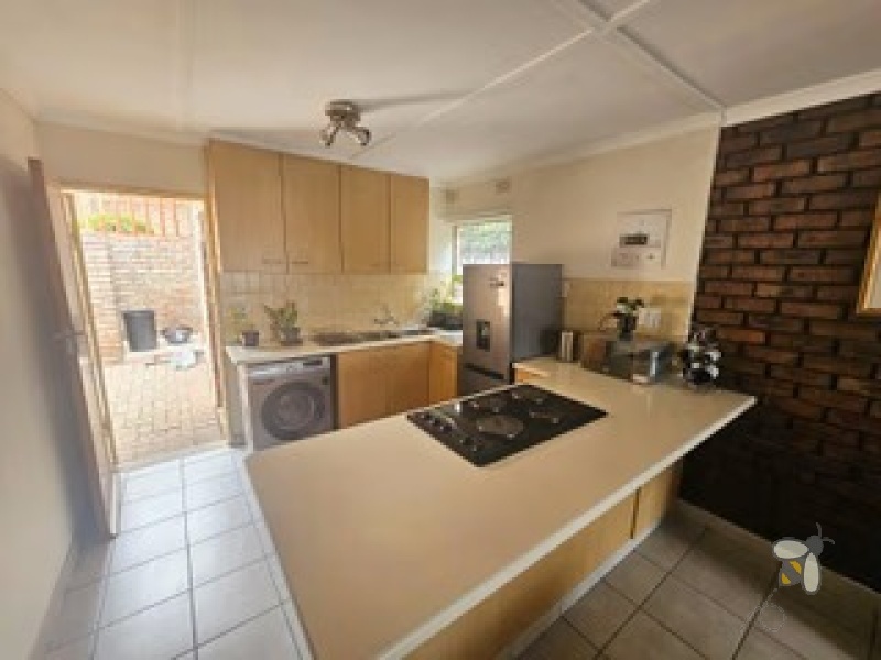Brakpan Central townhouse for sale, Brakpan simplex, facebrick townhouse Brakpan, 2 bedroom townhouse Brakpan, low maintenance home Brakpan, Brakpan property for sale, Chas Everitt Brakpan