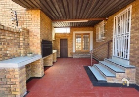 Kenleaf property for sale, Brakpan homes for sale, full title house Kenleaf, no levies Brakpan, renovated facebrick home Brakpan, 3 bedroom house Brakpan, secure complex Brakpan, Chas Everitt Brakpan property