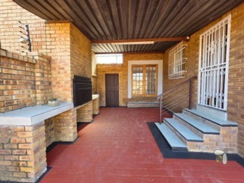 Kenleaf property for sale, Brakpan homes for sale, full title house Kenleaf, no levies Brakpan, renovated facebrick home Brakpan, 3 bedroom house Brakpan, secure complex Brakpan, Chas Everitt Brakpan property