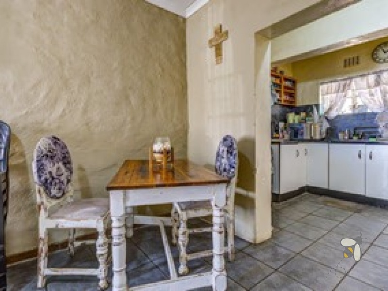 Dalpark property for sale, Dalpark Brakpan houses, 3 bedroom home Dalpark, boomed area Brakpan, home with granny flat Brakpan, secure property Dalpark, Chas Everitt Brakpan