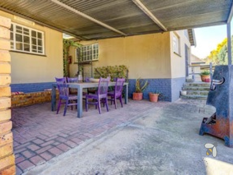 Dalpark property for sale, Dalpark Brakpan houses, 3 bedroom home Dalpark, boomed area Brakpan, home with granny flat Brakpan, secure property Dalpark, Chas Everitt Brakpan